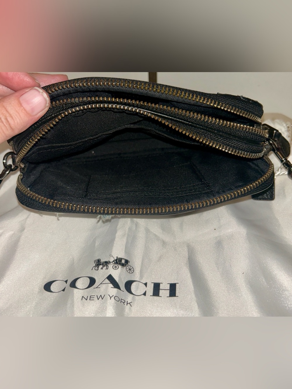Coach Canyon Quilt Denim
Patchwork Crossbody Clutch/Crossbody bag - Picture 14 of 15